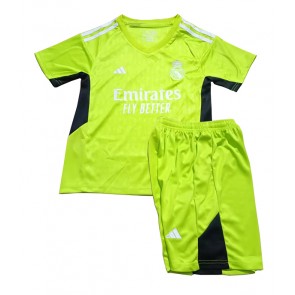 Real Madrid Goalkeeper Replica Home Stadium Kit for Kids 2023-24 Short Sleeve (+ pants)